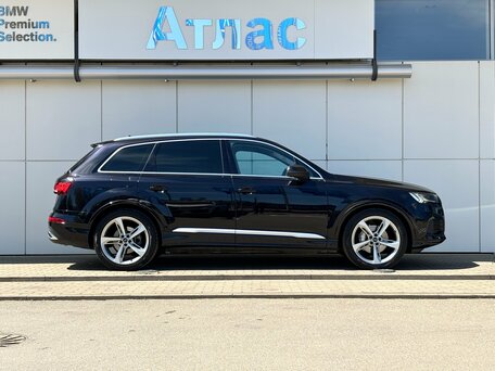 2020 Audi Q7 45 TDI II (4M) Рестайлинг, чёрный, 5990000 рублей, вид 4