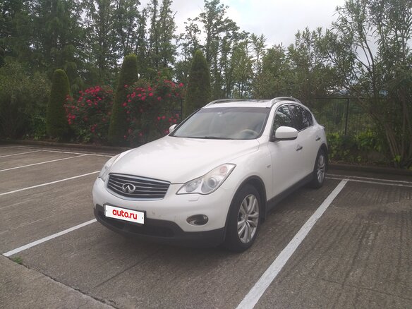 2011 Infiniti EX25 I (J50), белый, 1450000 рублей
