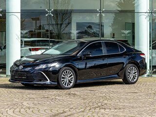 2021 Toyota Camry VIII (XV70) Рестайлинг, чёрный, 2795000 рублей, вид 1