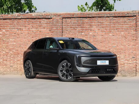 2026 Audi E7X, чёрный, 7399900 рублей, вид 2