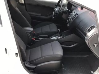 2019 Kia Cerato III Рестайлинг (Classic), белый, 1450000 рублей, вид 4