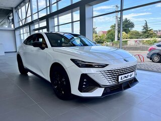 2024 Changan UNI-V I, белый, 3259900 рублей, вид 3