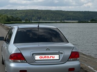 2005 Mitsubishi Lancer IX Рестайлинг, серебристый, 400000 рублей, вид 4