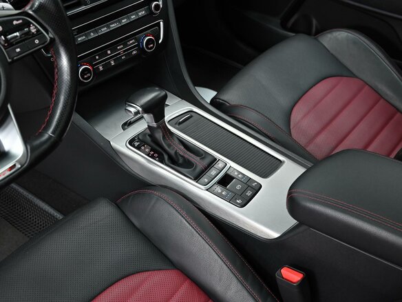 2018 Kia Optima IV Рестайлинг, чёрный, 1675000 рублей - вид 10