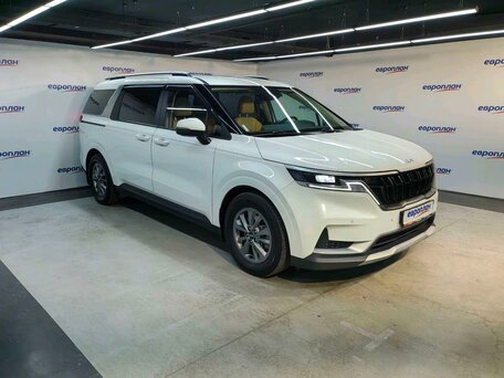 Kia Carnival IV