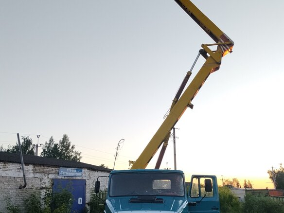 1998 ЗИЛ АГП, голубой, 550000 рублей