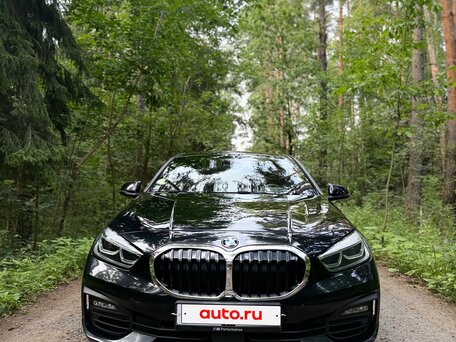 2021 BMW 1 серии 116d III (F40), чёрный, 2099900 рублей, вид 1