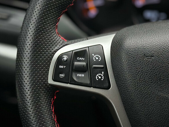 2020 Lada (ВАЗ) Vesta SW I, красный, 1119000 рублей - вид 15