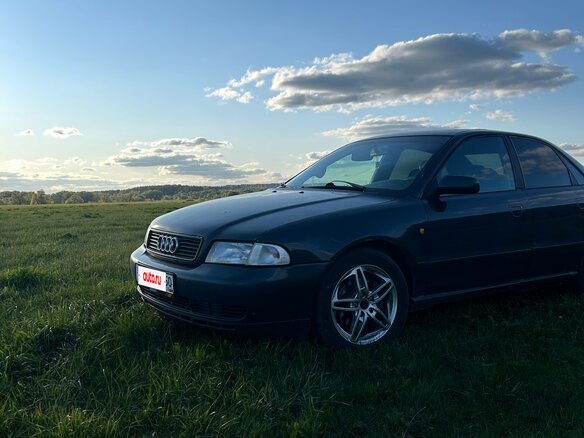 1995 Audi A4 I (B5), зелёный, 260000 рублей - вид 1