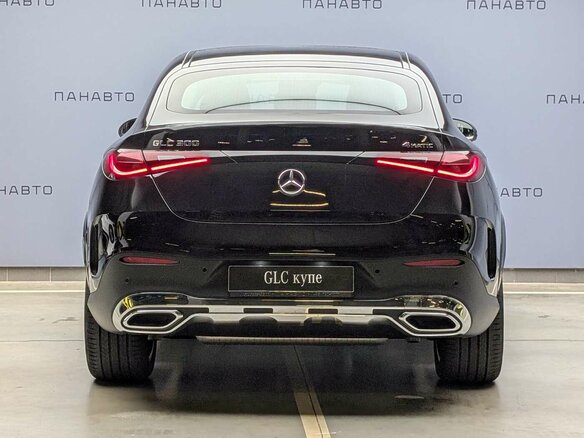 2026 Mercedes-Benz GLC Coupe 300 II (C254), чёрный, 9750000 рублей - вид 3