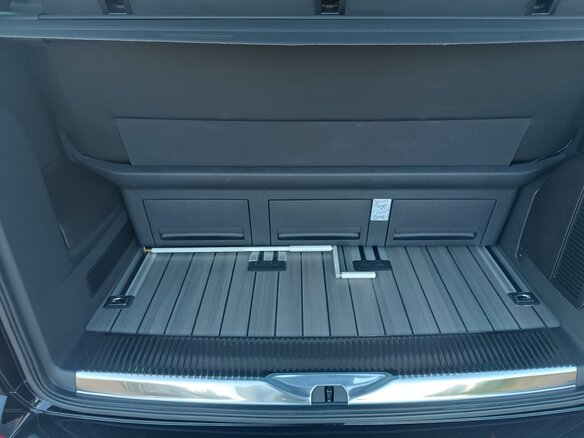 2022 Volkswagen Multivan T6 Рестайлинг, чёрный, 10300000 рублей - вид 12