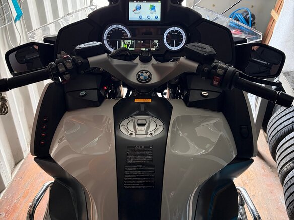 2015 BMW R 1200 RT, белый, 1300000 рублей - вид 1