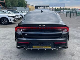 2022 Kia K5 III, чёрный, 2950000 рублей, вид 5