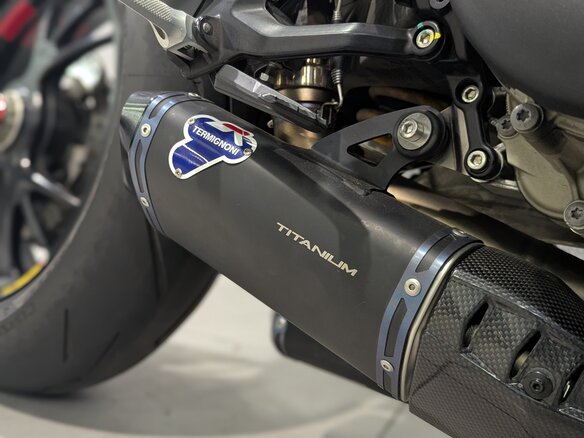 2024 Ducati Streetfighter V4, серый, 2850000 рублей - вид 5