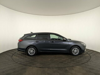 2022 Hyundai i30 III Рестайлинг 2, серый, 1820000 рублей, вид 4