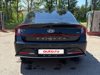 2019 Hyundai Sonata VIII (DN8), чёрный, 1900000 рублей, вид 3