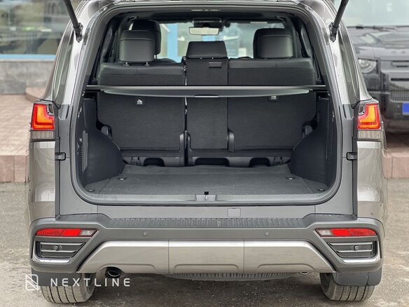 2026 Lexus LX 600 IV, серый - вид 35