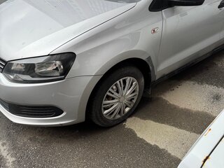 2011 Volkswagen Polo V, серебристый, 490000 рублей, вид 1