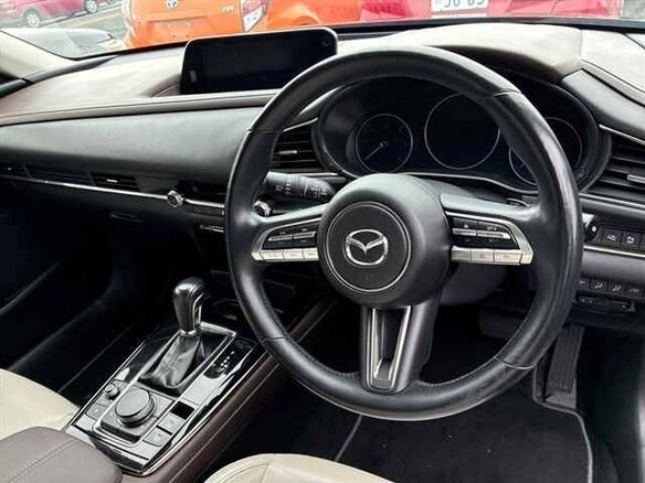 2022 Mazda CX-30 I, чёрный, 1690000 рублей - вид 4