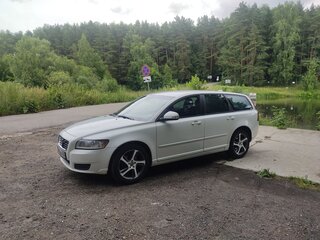 2012 Volvo V50 I Рестайлинг, белый, 945000 рублей, вид 1