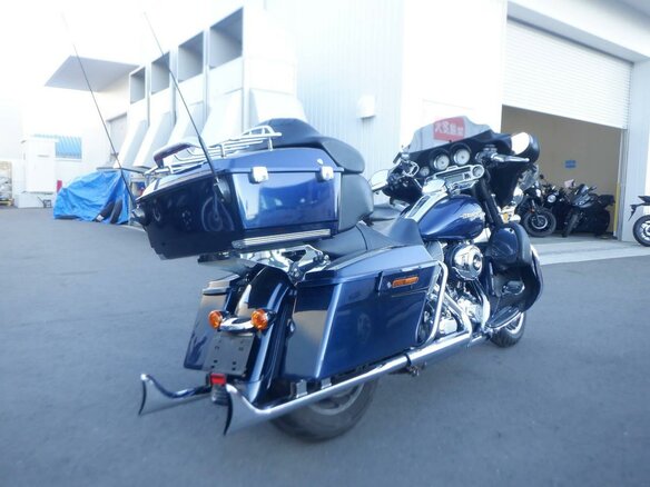 2012 Harley-Davidson Street Glide, синий, 995000 рублей - вид 3