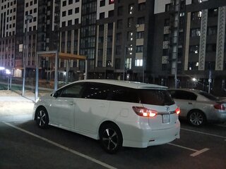 2013 Toyota Wish II Рестайлинг, белый, 1200000 рублей, вид 3