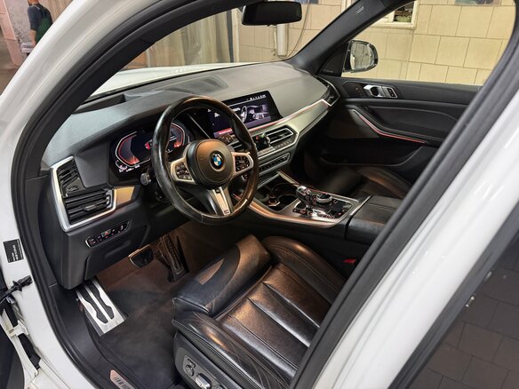 2019 BMW X5 30d IV (G05/G18), белый - вид 6