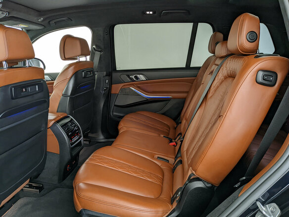 2021 BMW X7 30d I (G07), чёрный, 9200000 рублей - вид 12