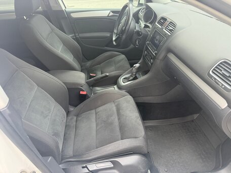 2011 Volkswagen Golf VI, белый, 730000 рублей, вид 5