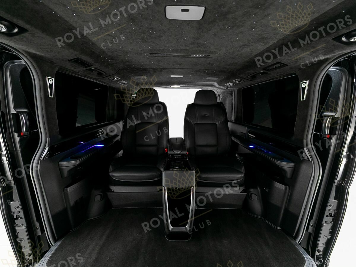 Открыть фотографии: Toyota HiAce H300