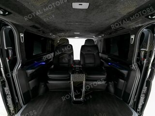 Toyota HiAce H300