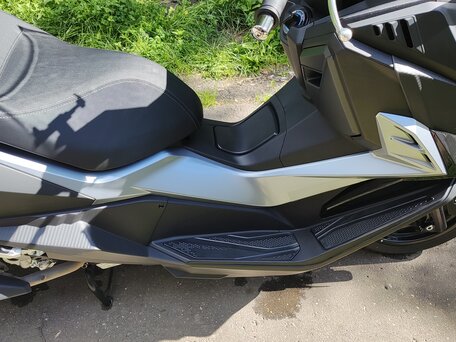 2023 Sym CRUiSYM a 300, чёрный, 390000 рублей, вид 3