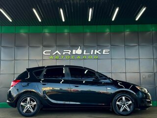 2013 Opel Astra J Рестайлинг, чёрный, 649000 рублей, вид 4