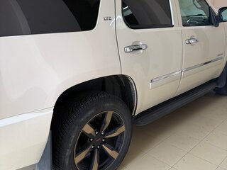 2012 Chevrolet Tahoe 6AT III, белый, 2500000 рублей, вид 5