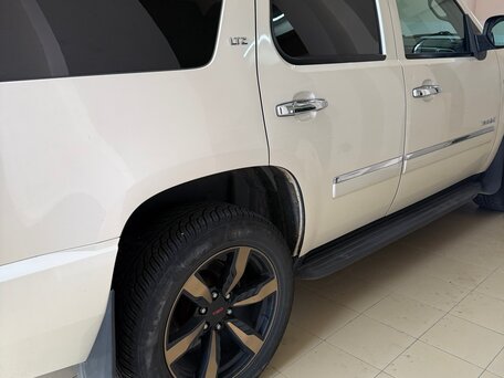 2012 Chevrolet Tahoe 6AT III, белый, 2000000 рублей, вид 5