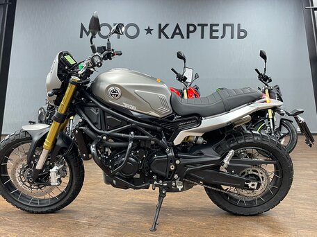 2024 Benelli Leoncino 800 Trail, серебристый, 730000 рублей, вид 1