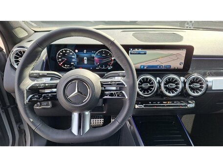 2026 Mercedes-Benz GLB 200 d I (X247) Рестайлинг, серый, 5495000 рублей, вид 3
