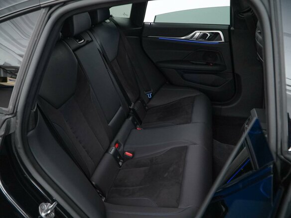 2022 BMW 4 серии Gran Coupe 420d xDrive G22, G23, G26, чёрный, 5555444 рублей - вид 6