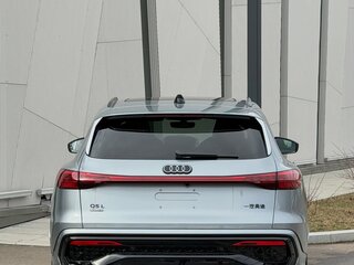 2026 Audi Q5 40 TFSI III (GU), серый, 5210000 рублей, вид 3