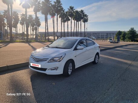 2016 Hyundai Solaris I Рестайлинг, белый, 650000 рублей, вид 1