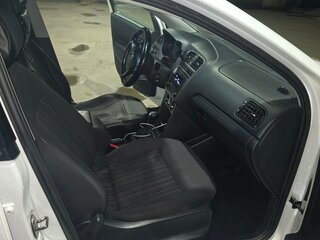 2020 Volkswagen Polo V Рестайлинг, белый, 650000 рублей, вид 5