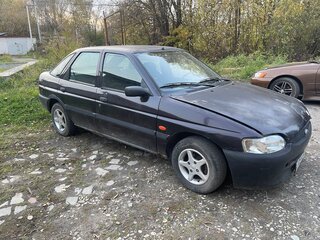 1997 Ford Escort V Рестайлинг 2, пурпурный, 60000 рублей, вид 1