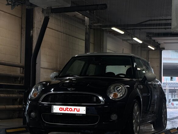 2008 Mini Hatch Cooper S II (R56), чёрный - вид 4