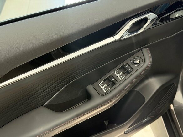 2026 Geely Coolray I Рестайлинг 2, серый, 2774990 рублей - вид 9