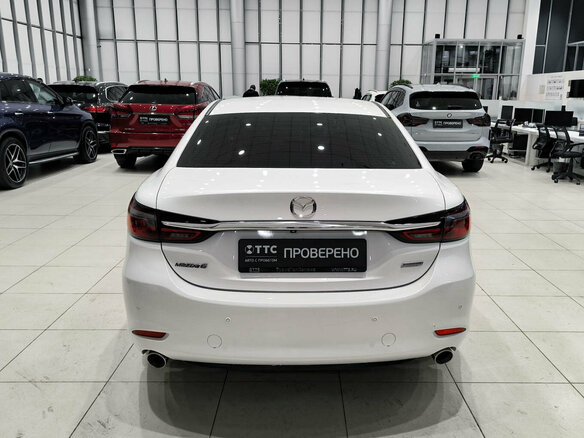2019 Mazda 6 III (GJ) Рестайлинг 2, белый, 2500000 рублей - вид 5