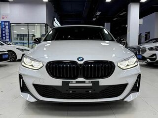 2023 BMW 1 серии 120i III (F52) Рестайлинг, серый, 2090000 рублей, вид 2