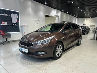 2015 Kia Ceed II Рестайлинг, коричневый, 1070000 рублей, вид 1
