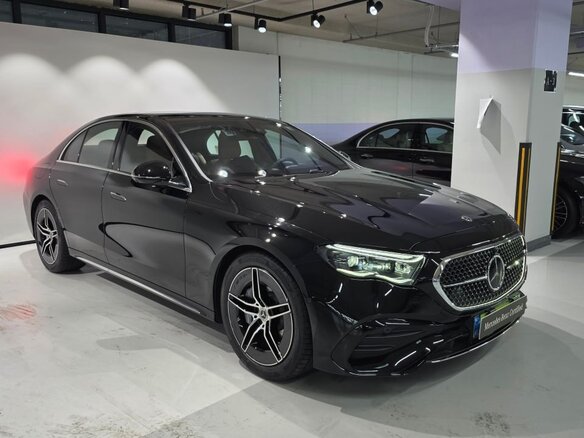 2025 Mercedes-Benz E-Класс 300 VI (W214, S214), чёрный