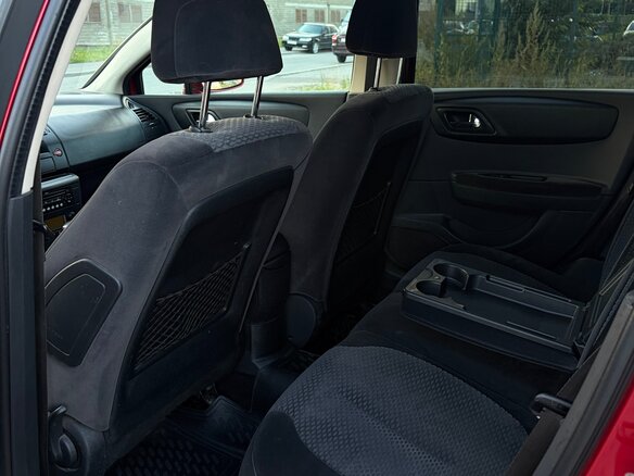 2007 Citroen C4 I, красный, 210000 рублей - вид 15