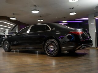 2023 Mercedes-Benz Maybach S-Класс 580 II (Z223), чёрный, 30000000 рублей, вид 4